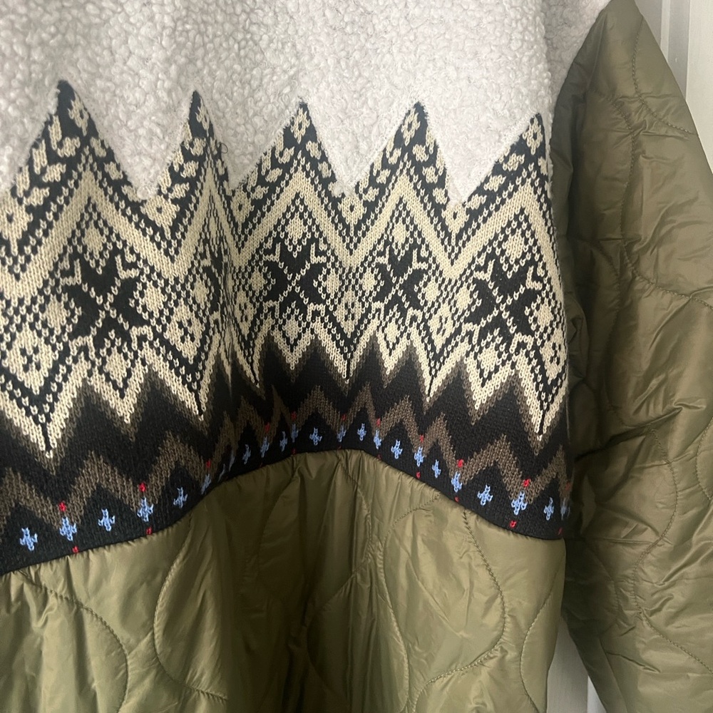 Quilted Nylon and Sherpa Jacket - Picture 15 of 15